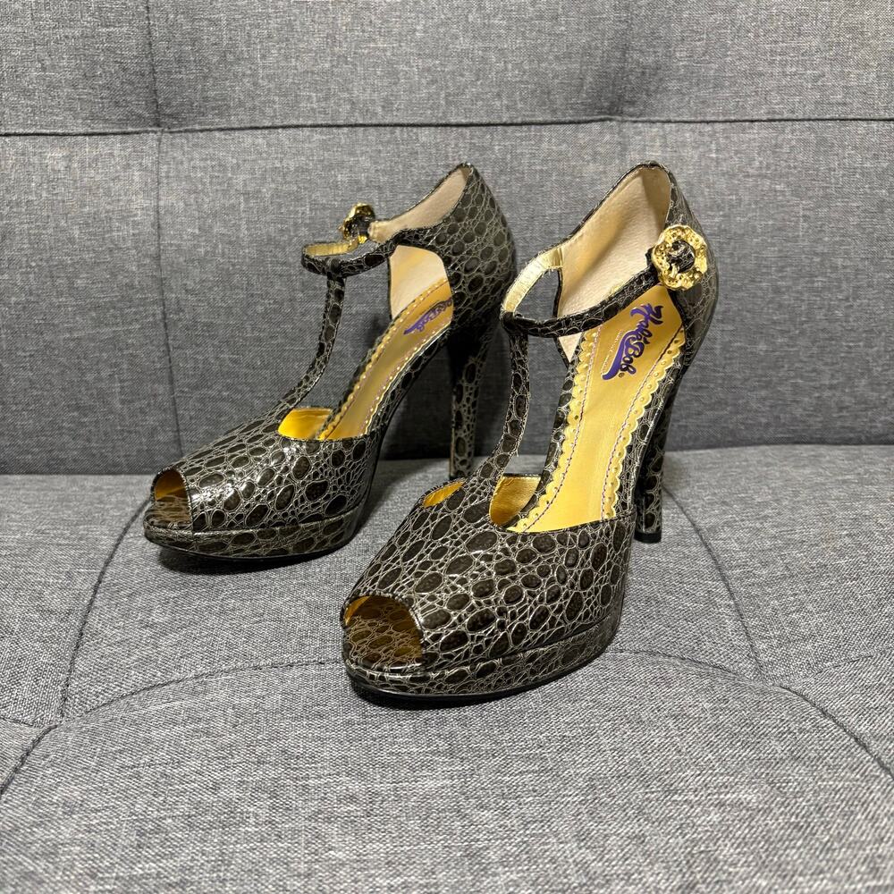 Hale Bob High Heel Shoe Women 7 Black Gray Alligator Leather Pump Peep Toe